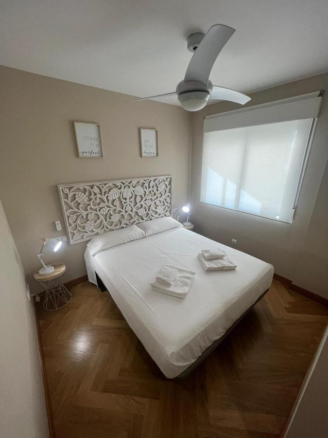 Luxury Esther Benidorm Luaran gambar