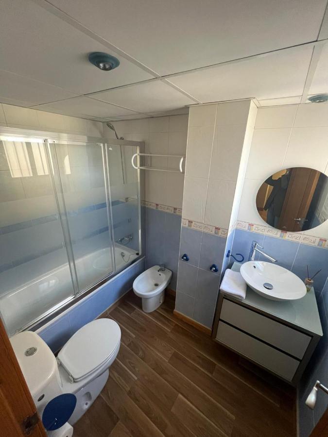 Luxury Esther Benidorm Luaran gambar